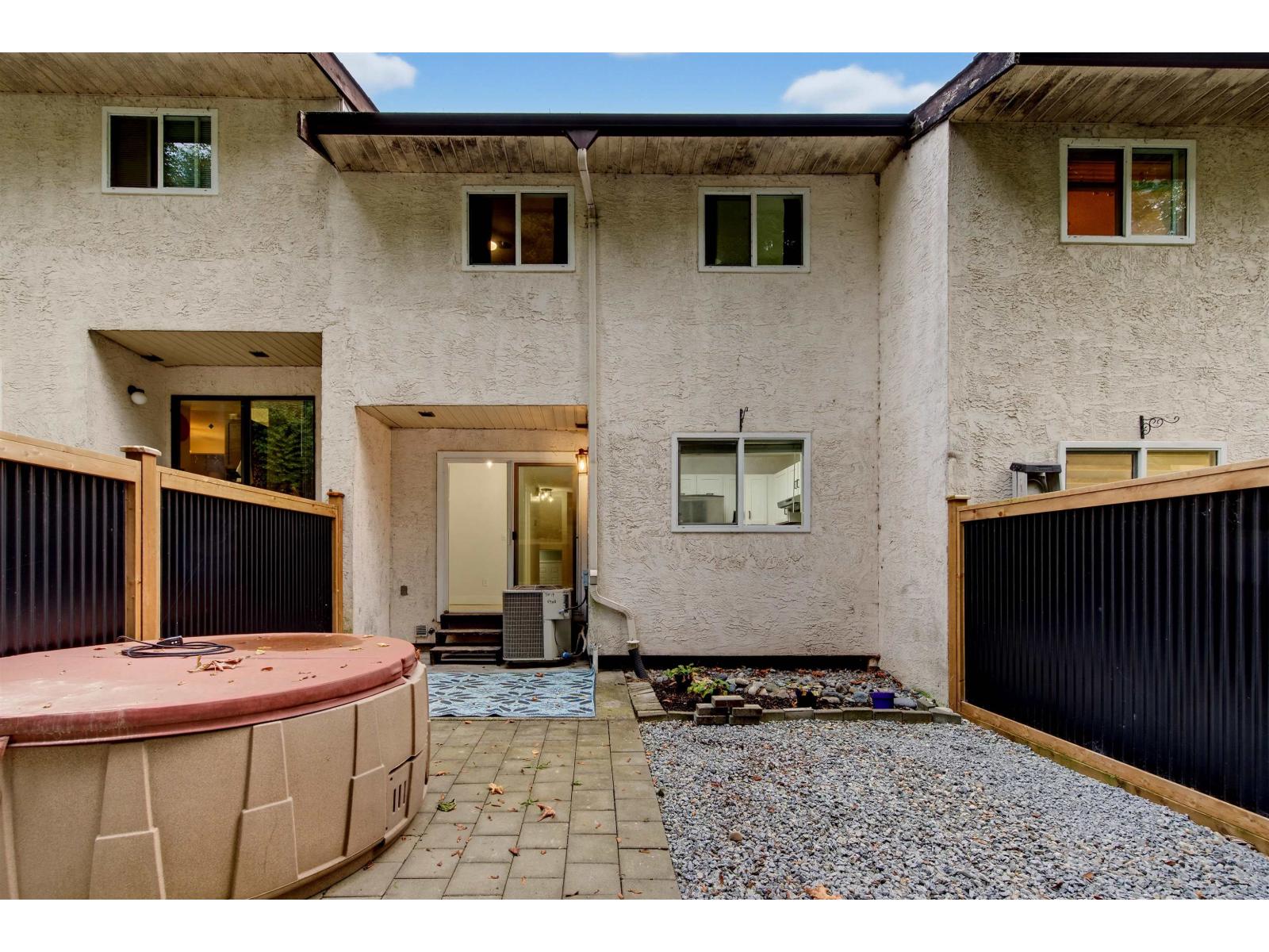 9 32705 Fraser Crescent Property Photo 22