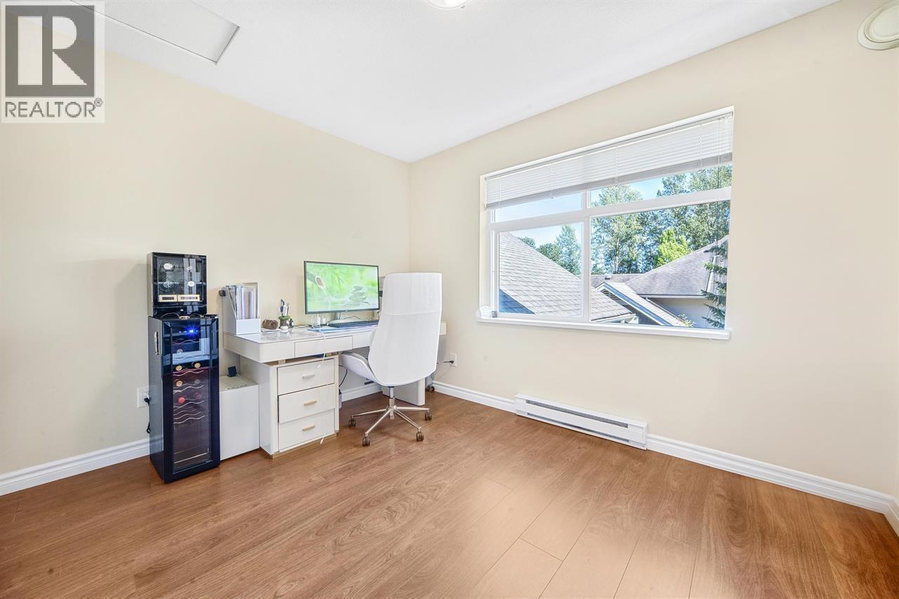 80 6878 Southpoint Drive Property Photo 16