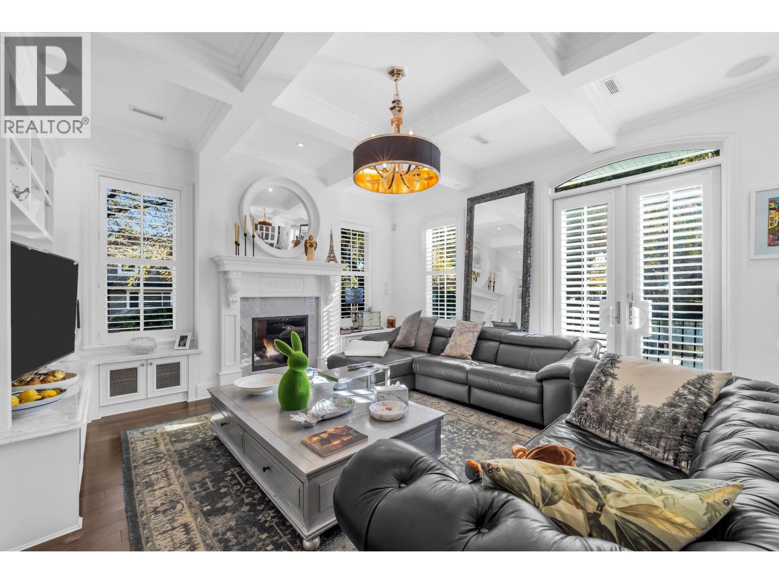 2875 Trimble Street Property Photo 4
