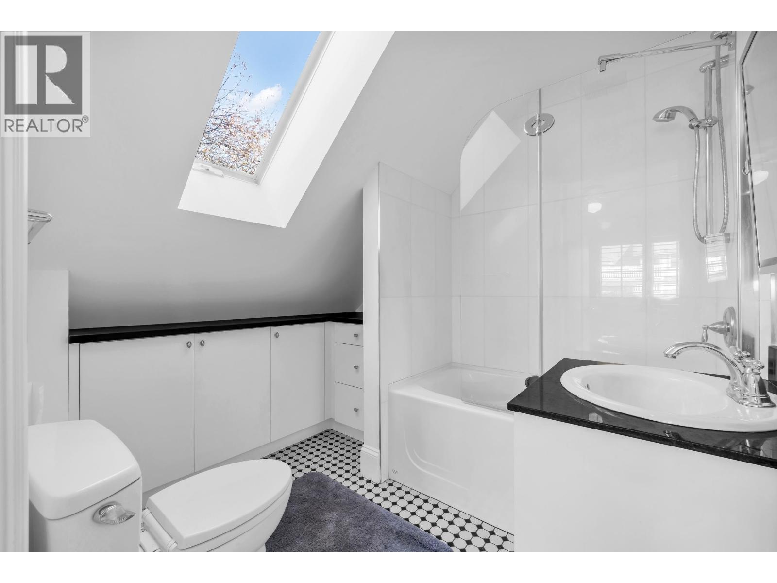 2875 Trimble Street Property Photo 36