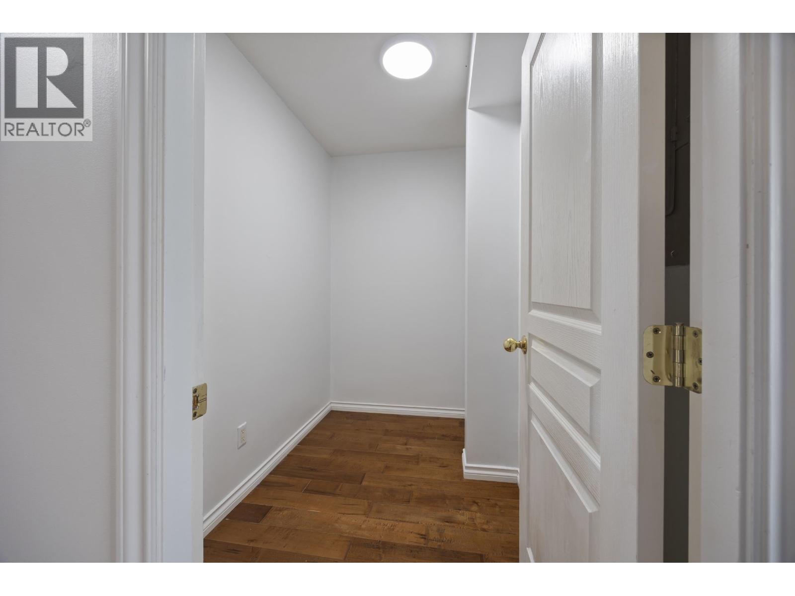 907 1189 Howe Street Property Photo 26