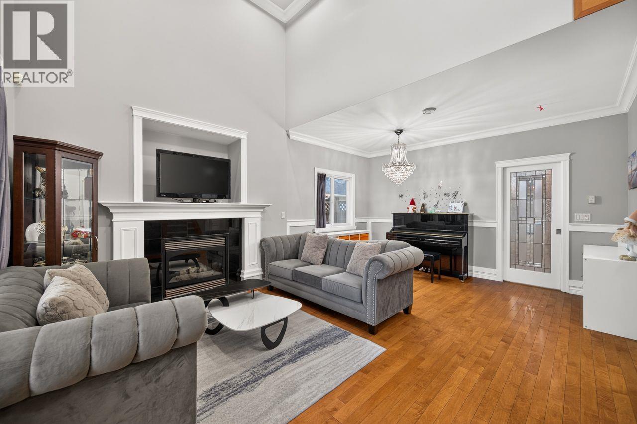 11268 Williams Road Property Photo 2