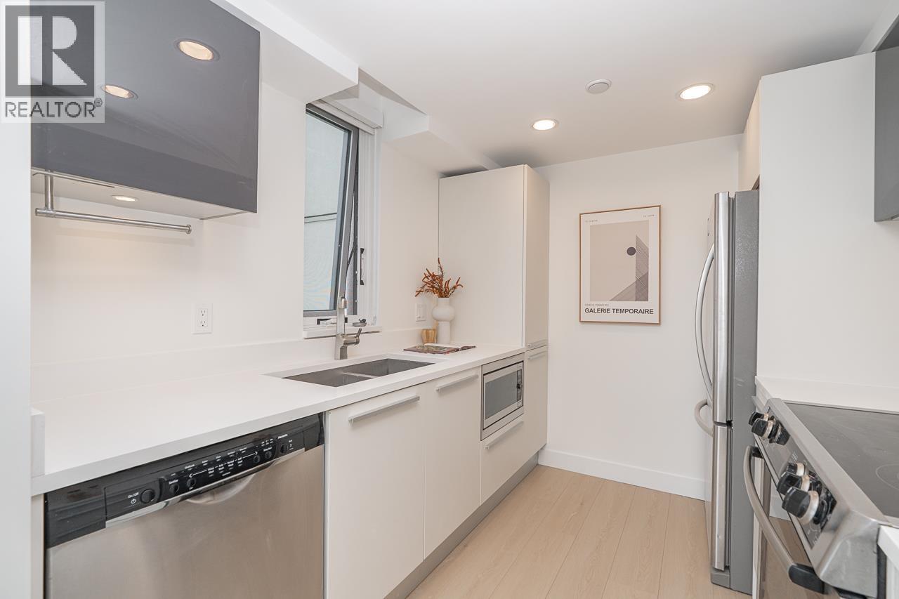 1602 1323 Homer Street Property Photo 9