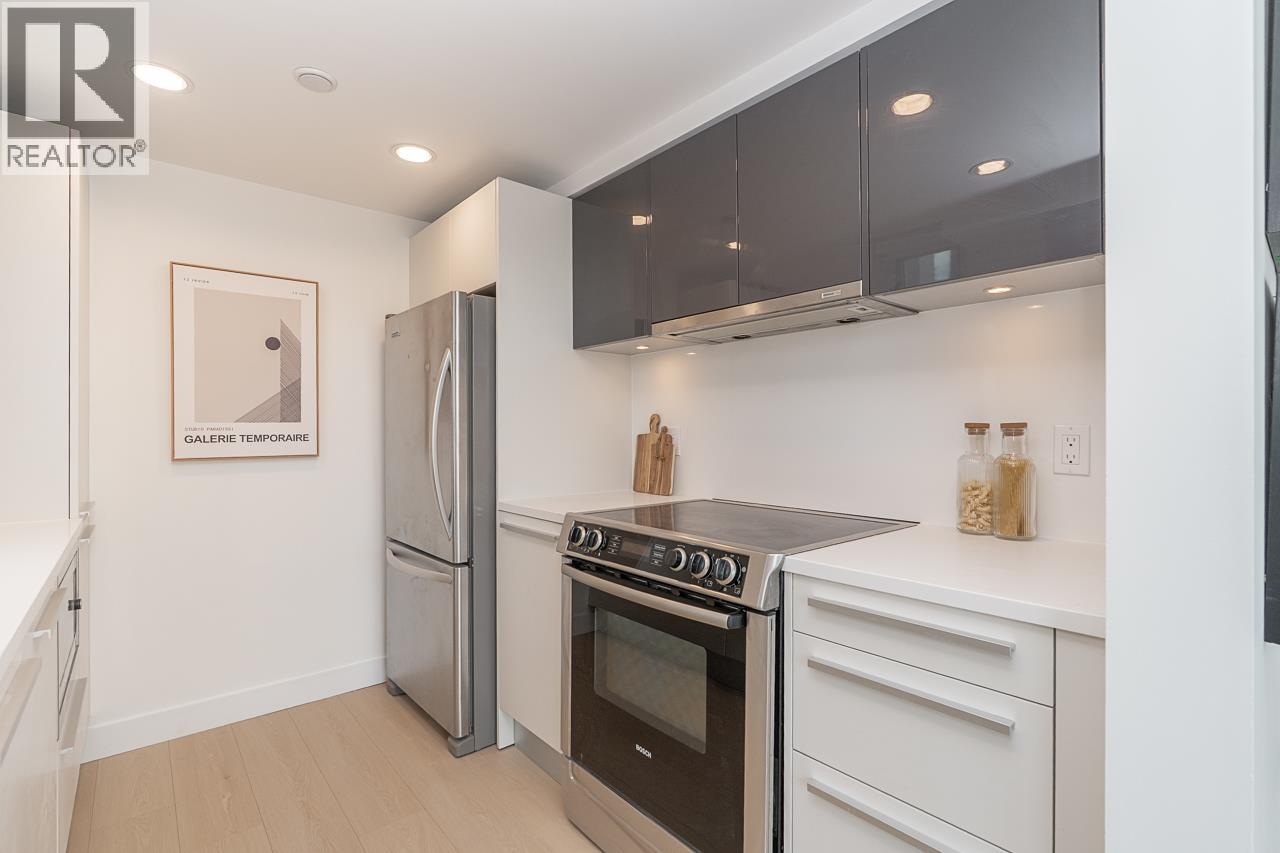 1602 1323 Homer Street Property Photo 10