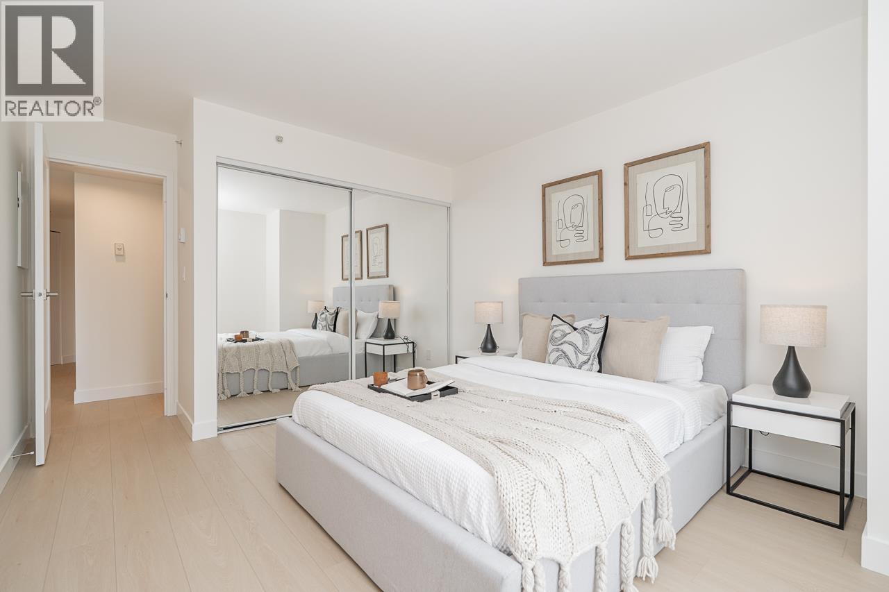 1602 1323 Homer Street Property Photo 16