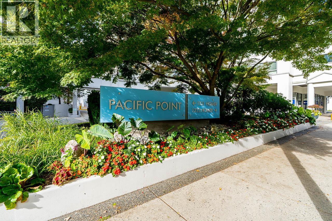 1602 1323 Homer Street Property Photo 29