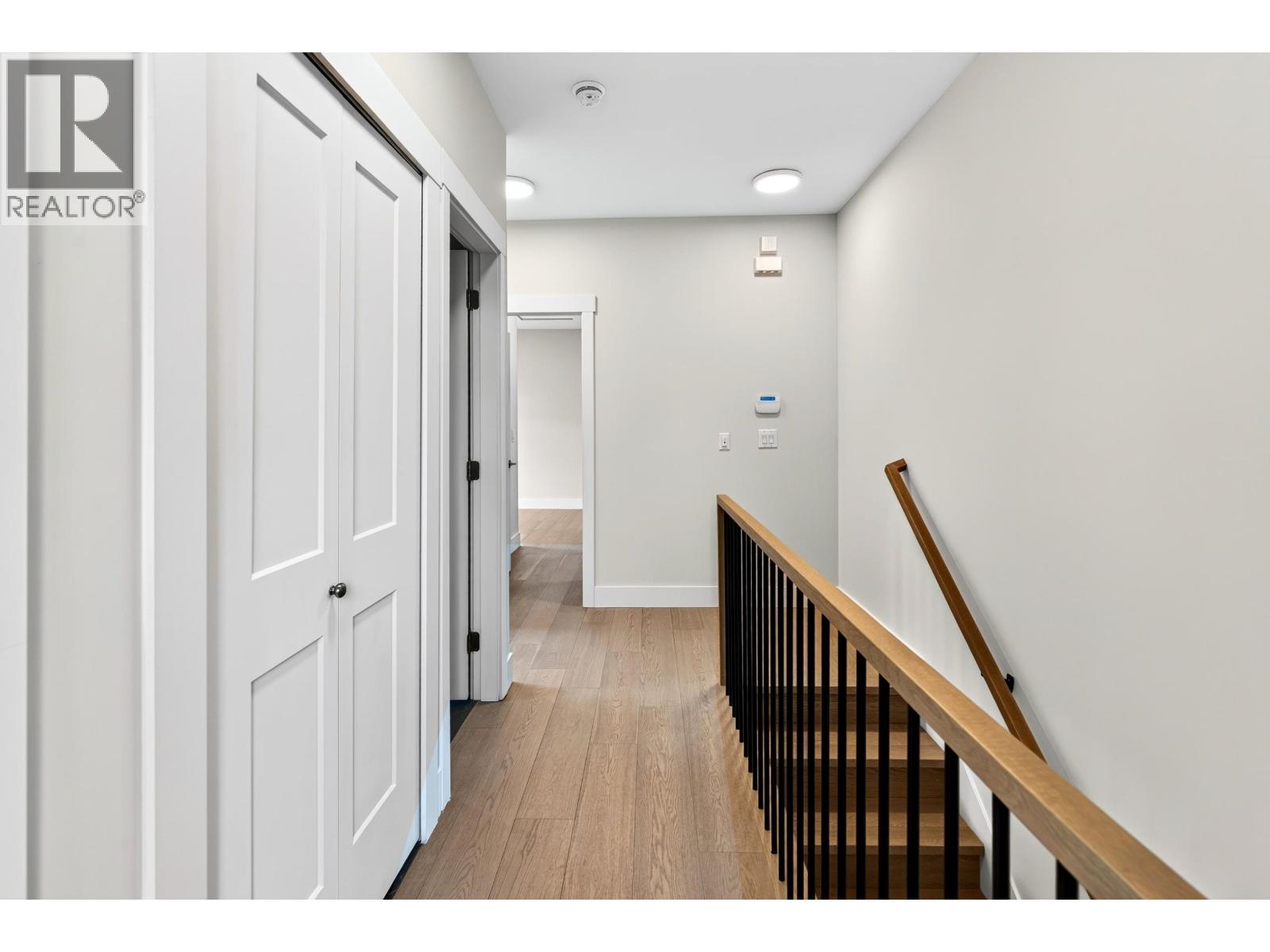 9 8299 Williams Road Property Photo 16