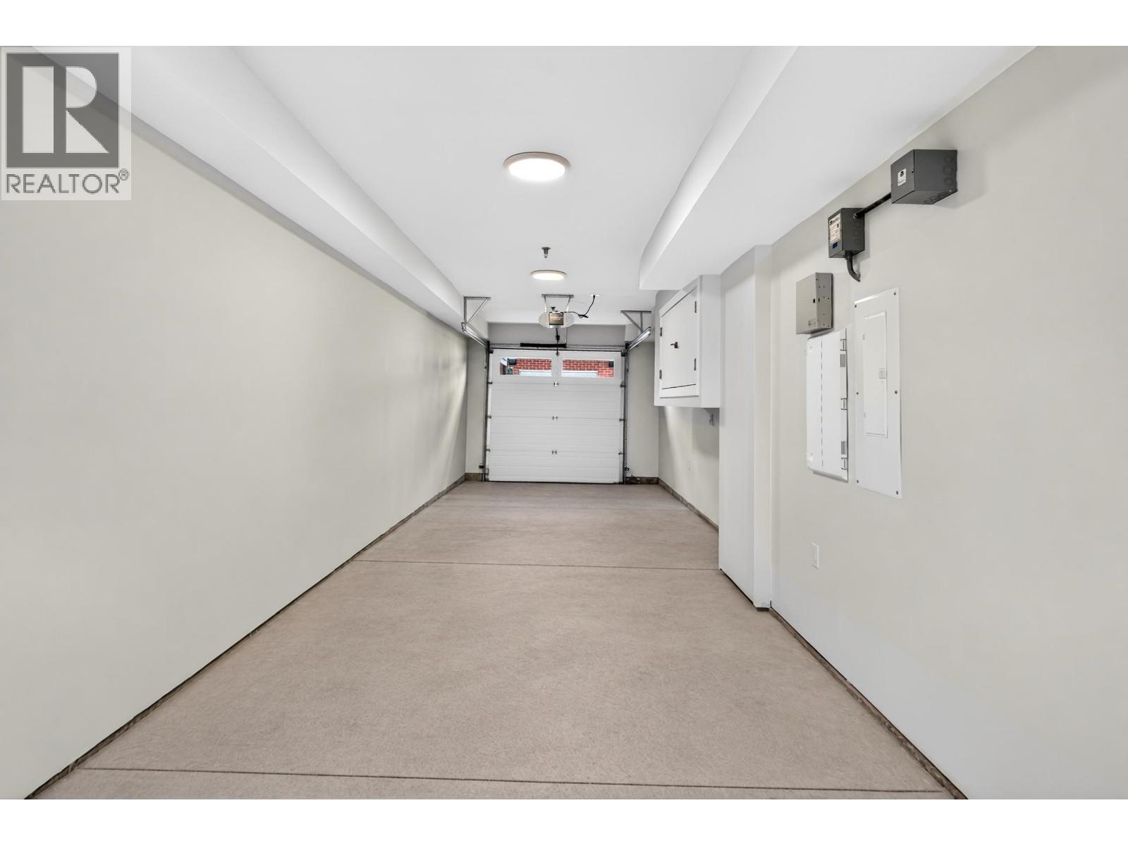 9 8299 Williams Road Property Photo 30