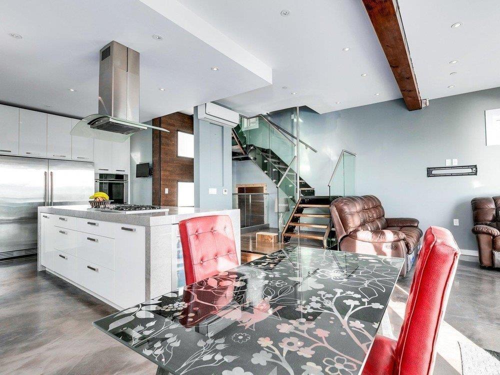 15061 Victoria Avenue Property Photo 7