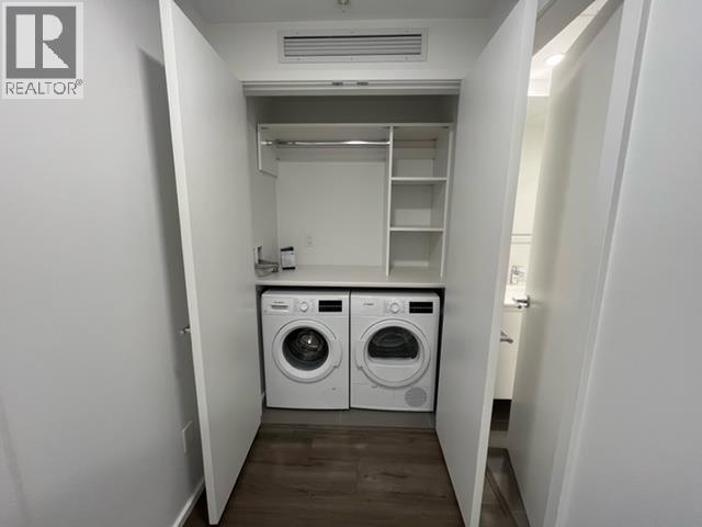 1705 3833 N Evergreen Place Property Photo 5