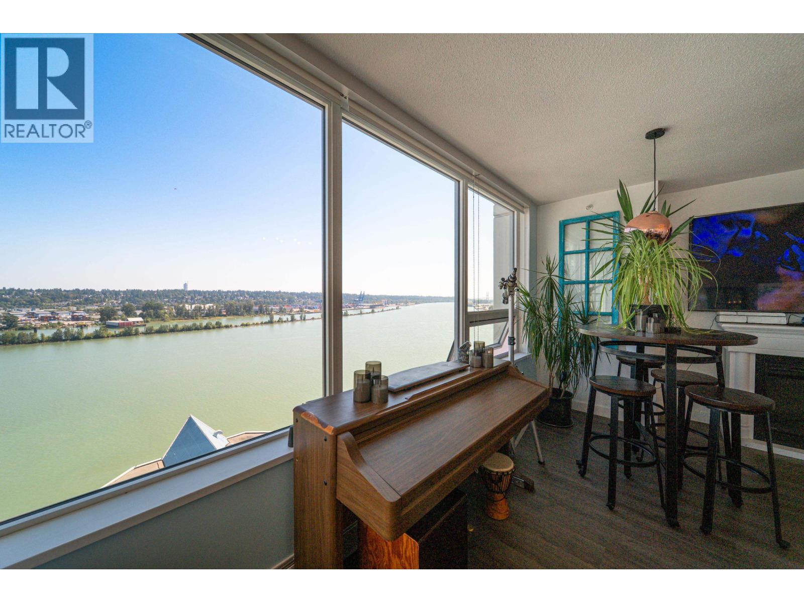 1709 988 Quayside Drive Property Photo 4