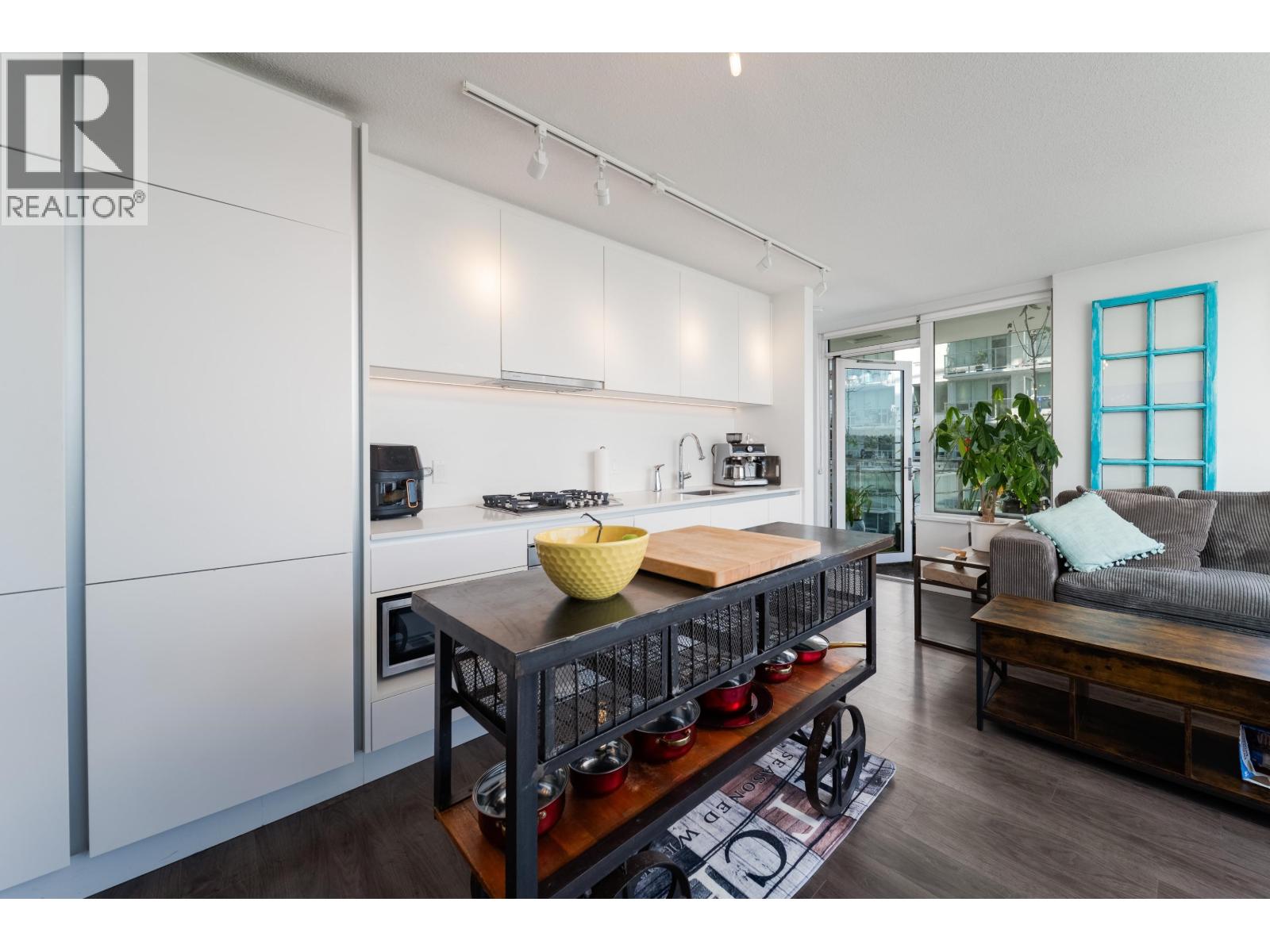 1709 988 Quayside Drive Property Photo 10