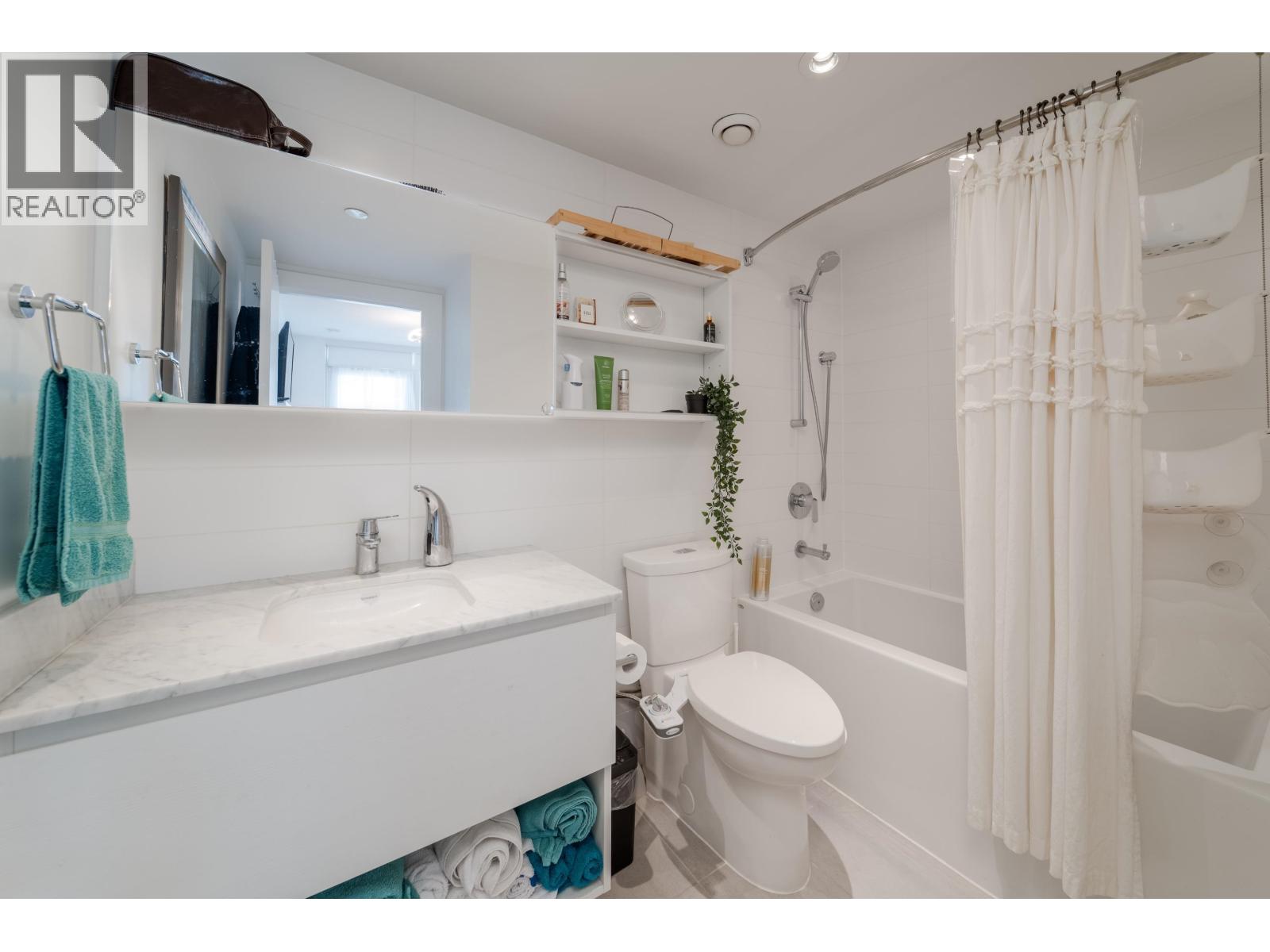 1709 988 Quayside Drive Property Photo 24