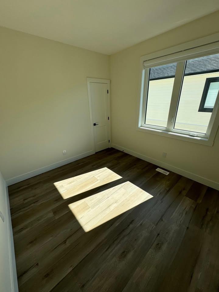 46697 Property Photo 11
