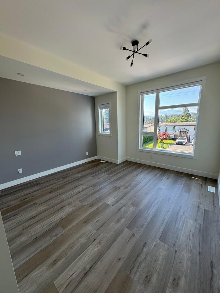 46697 Property Photo 12
