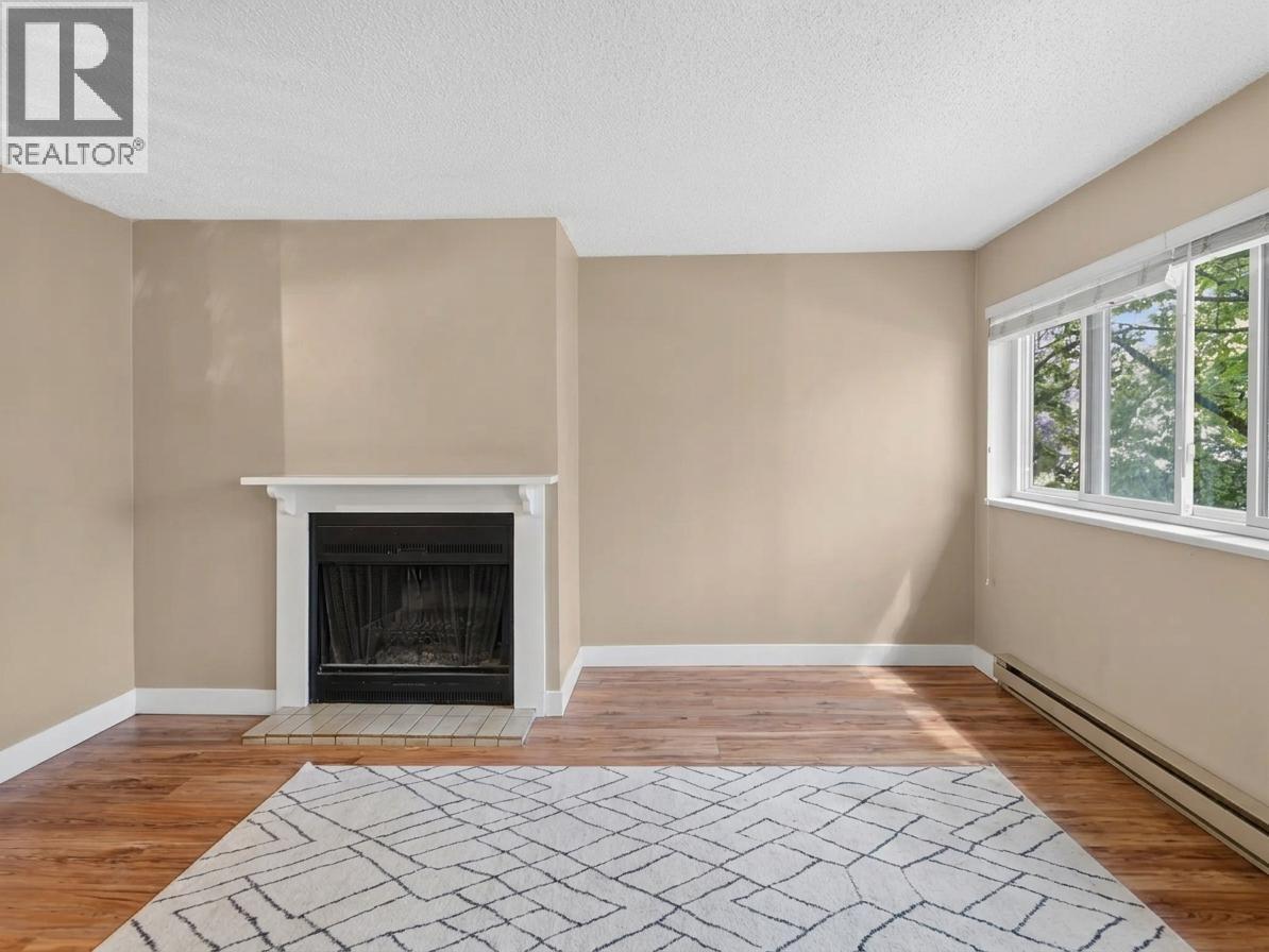 202 936 Bute Street Property Photo 6
