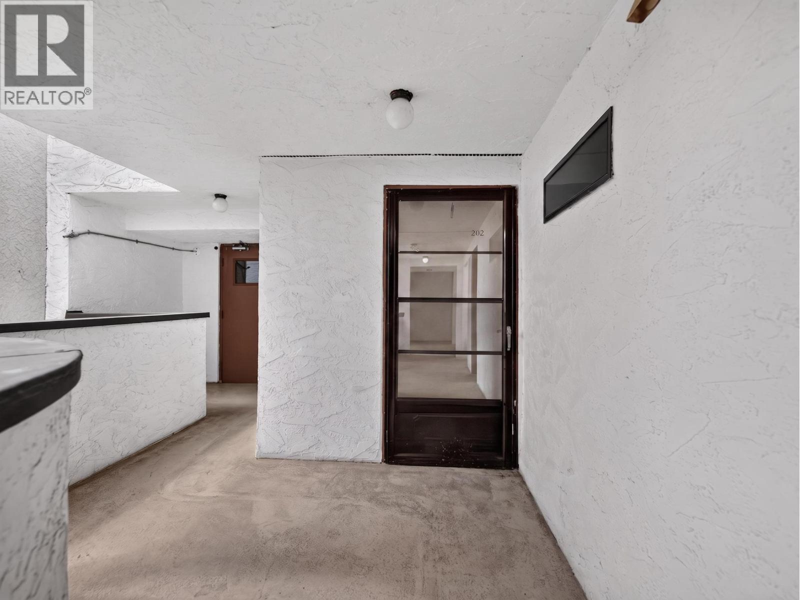 202 936 Bute Street Property Photo 23