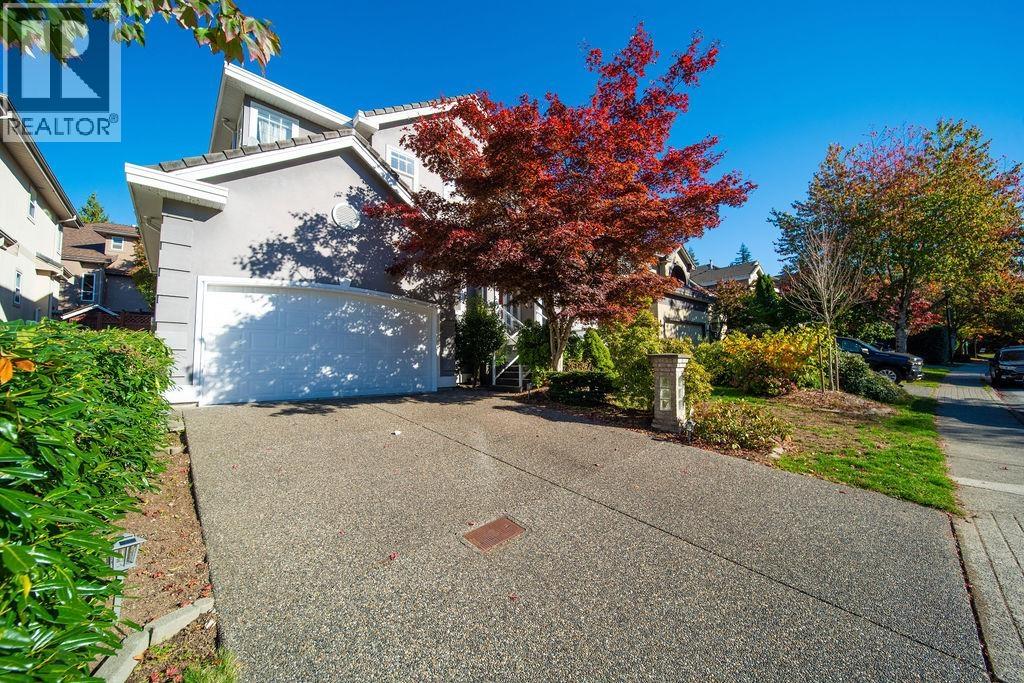 246 Parkside Drive Property Photo 5
