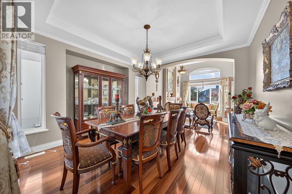 246 Parkside Drive Property Photo 10