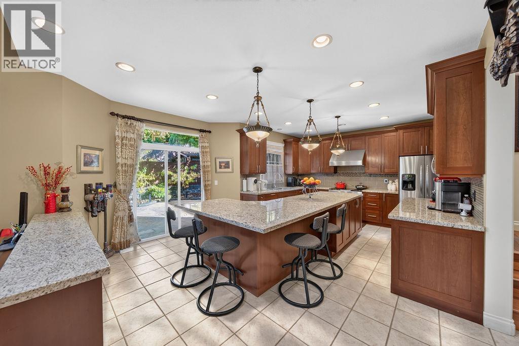 246 Parkside Drive Property Photo 16