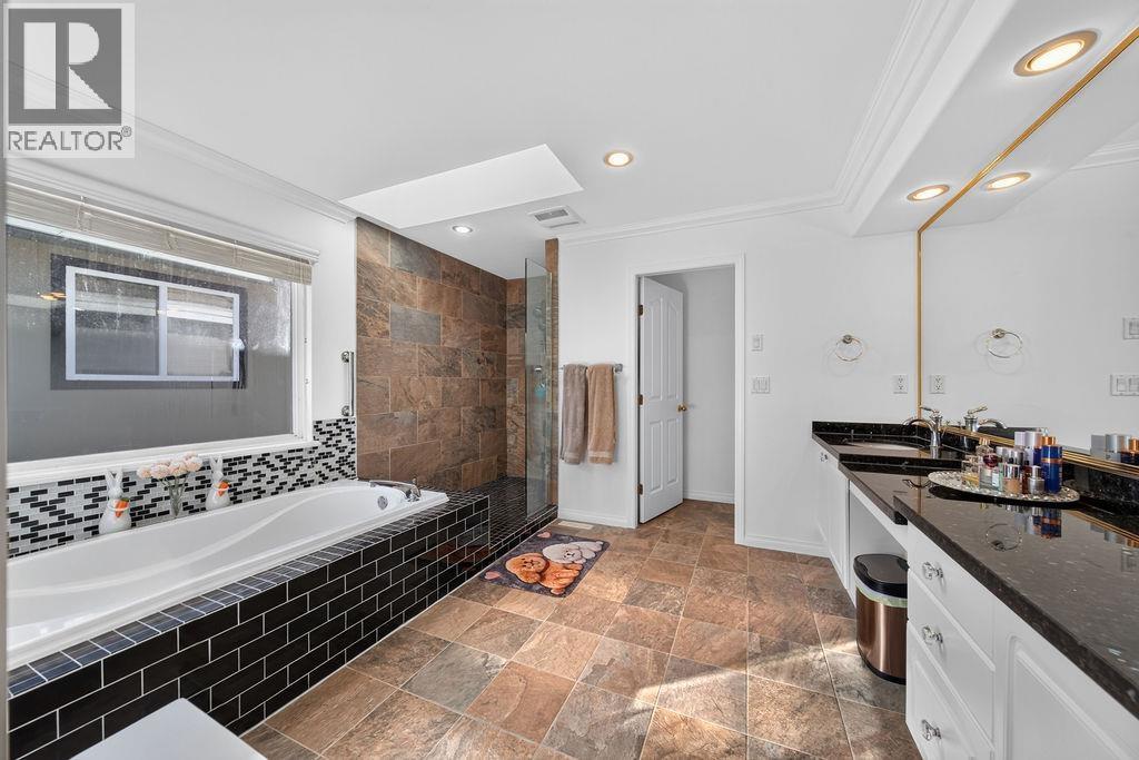 246 Parkside Drive Property Photo 23