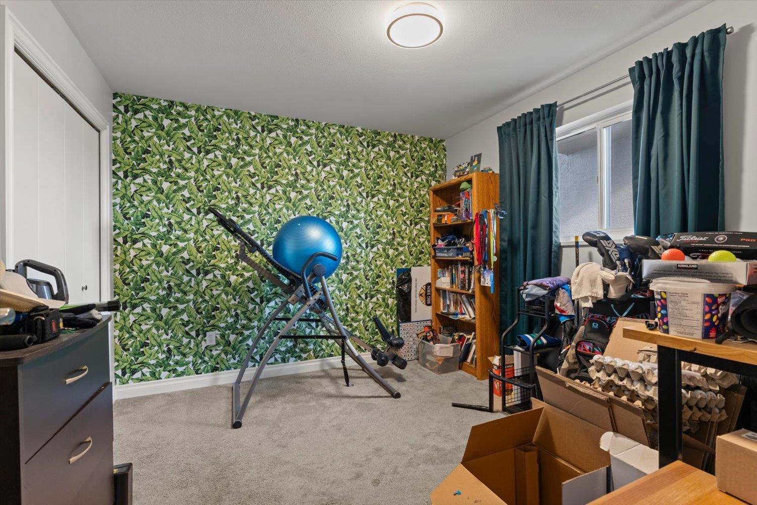 7715 Property Photo 12