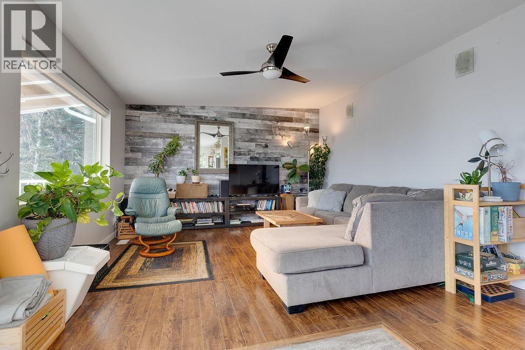 125 Rondane Crescent Property Photo 3