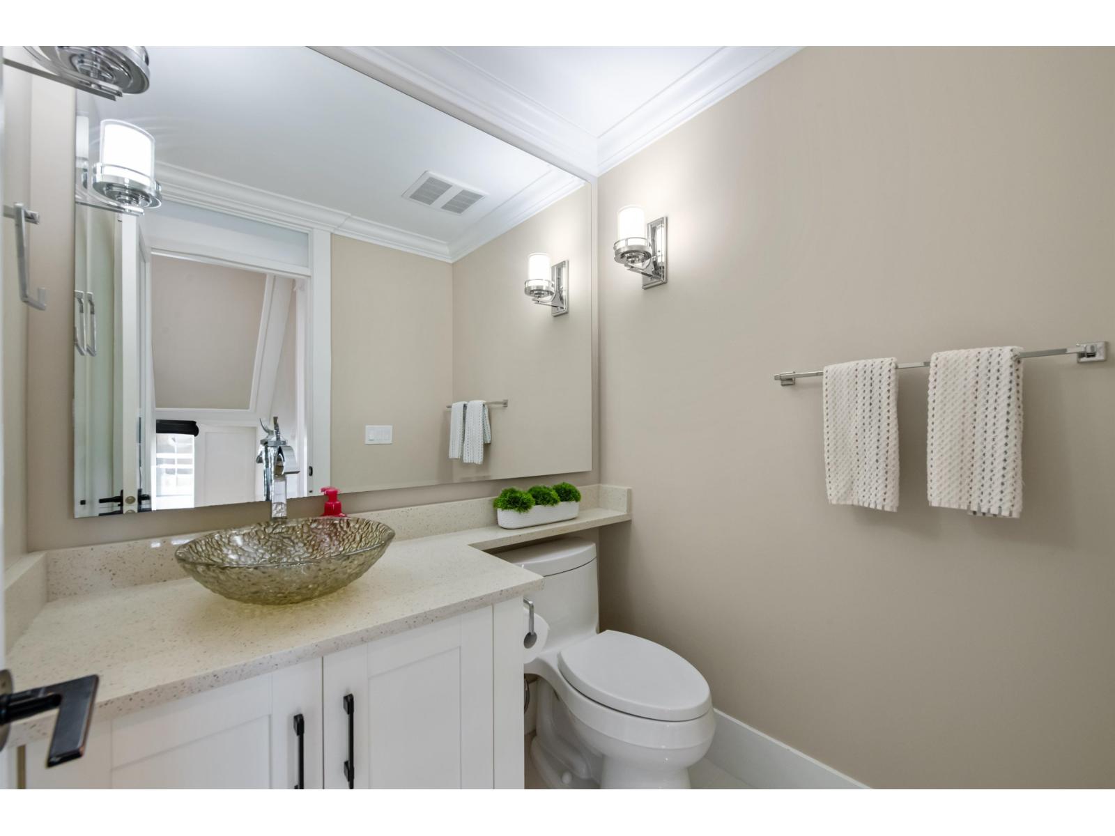 20962 48 Avenue Property Photo 23