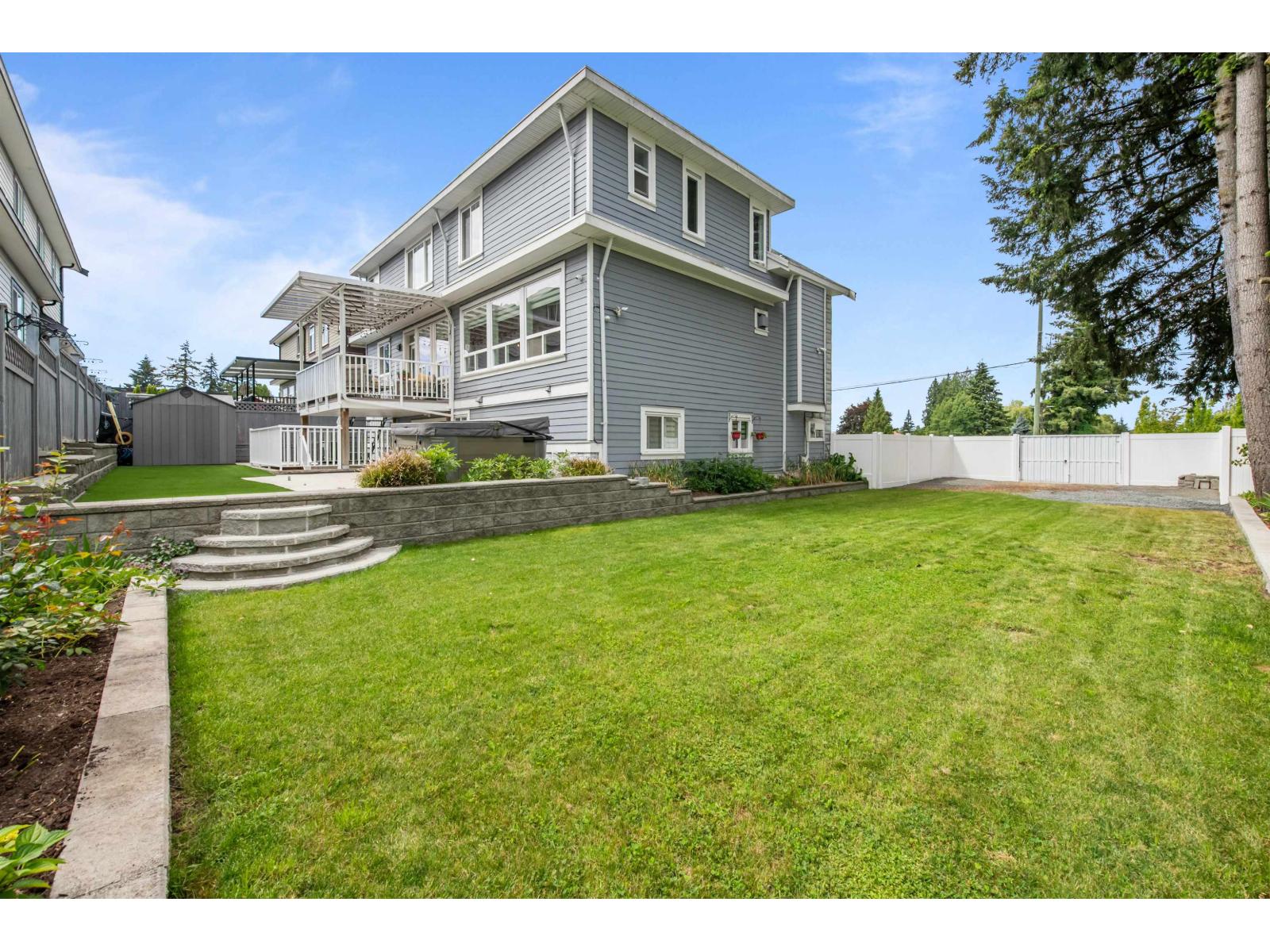 20962 48 Avenue Property Photo 33