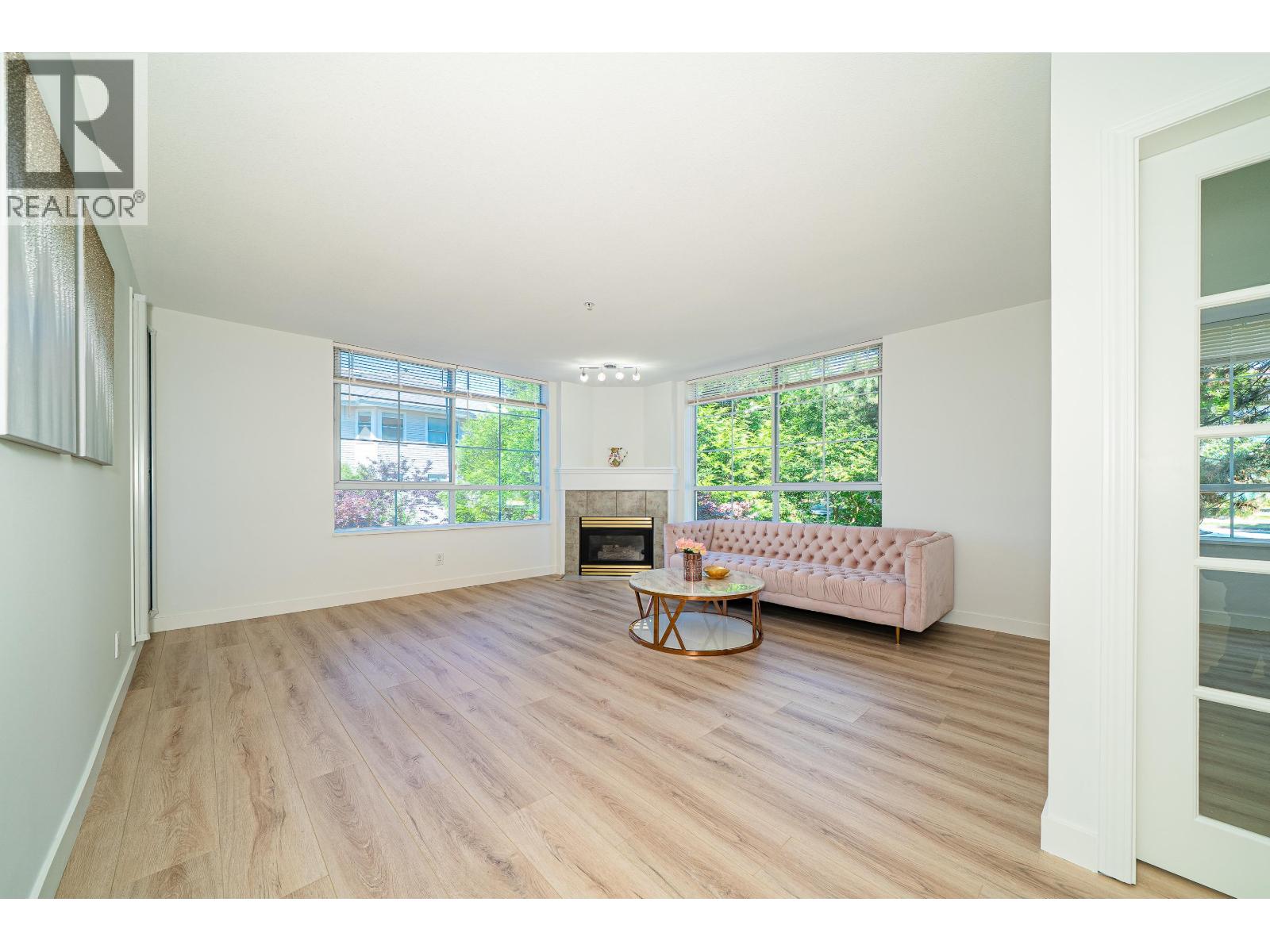 211 7117 Antrim Avenue Property Photo 3