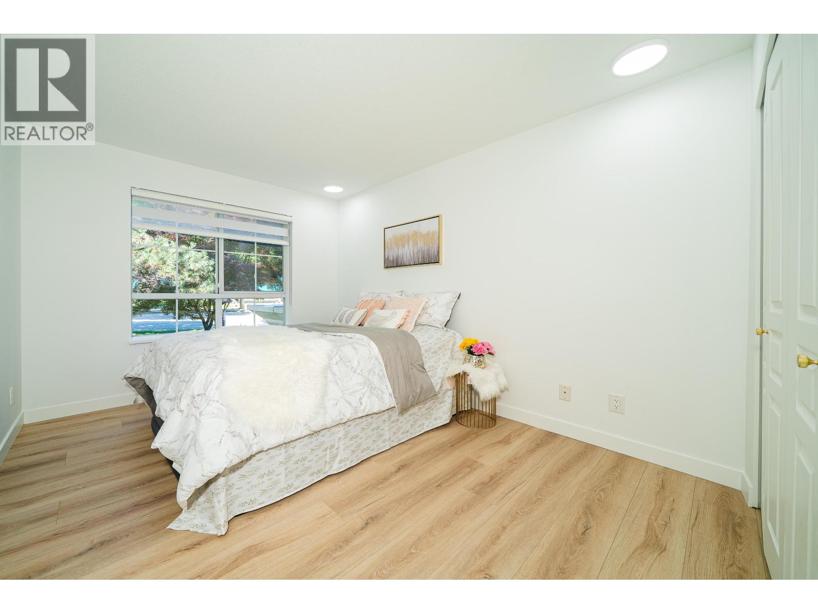 211 7117 Antrim Avenue Property Photo 10