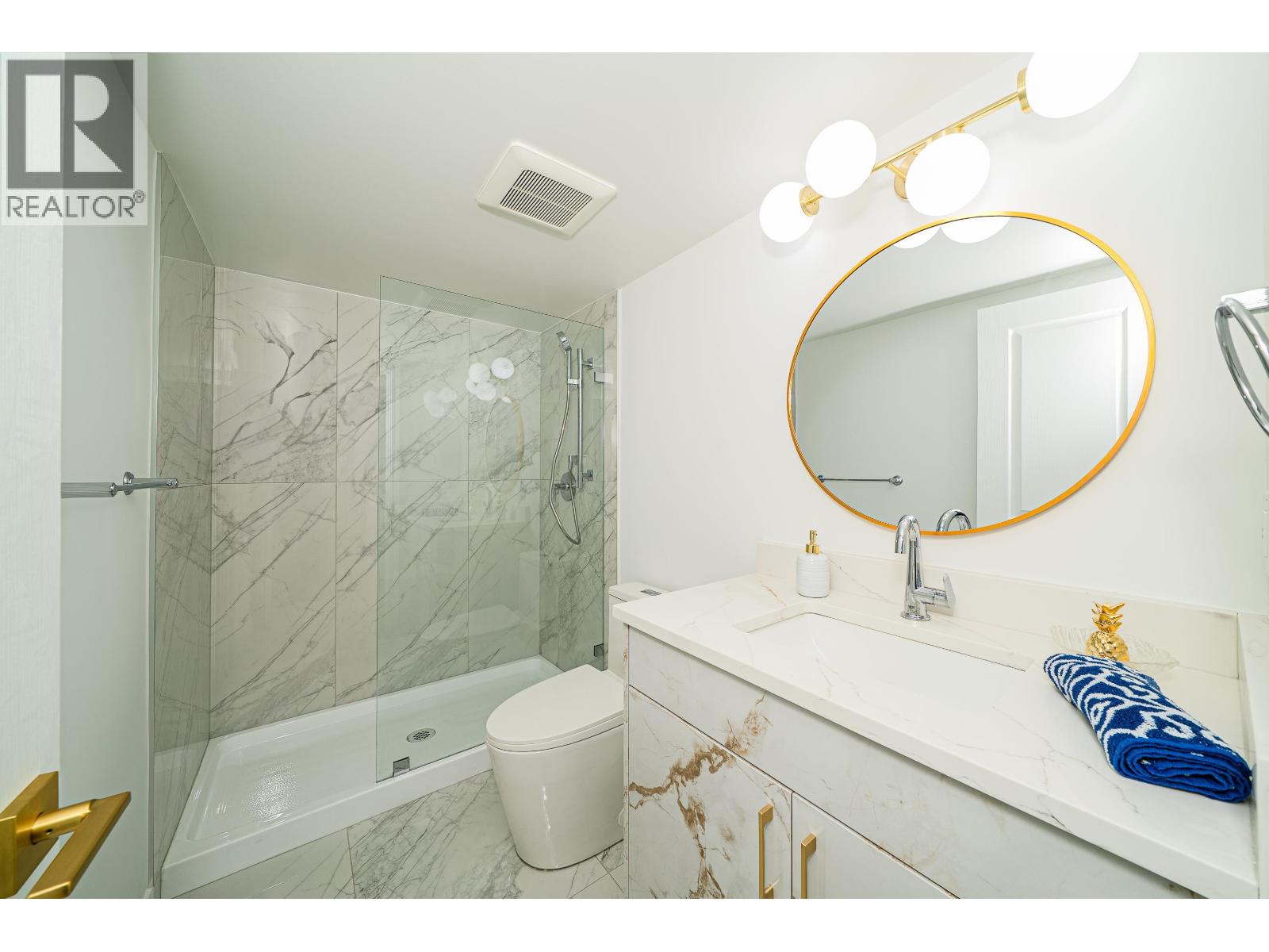 211 7117 Antrim Avenue Property Photo 12