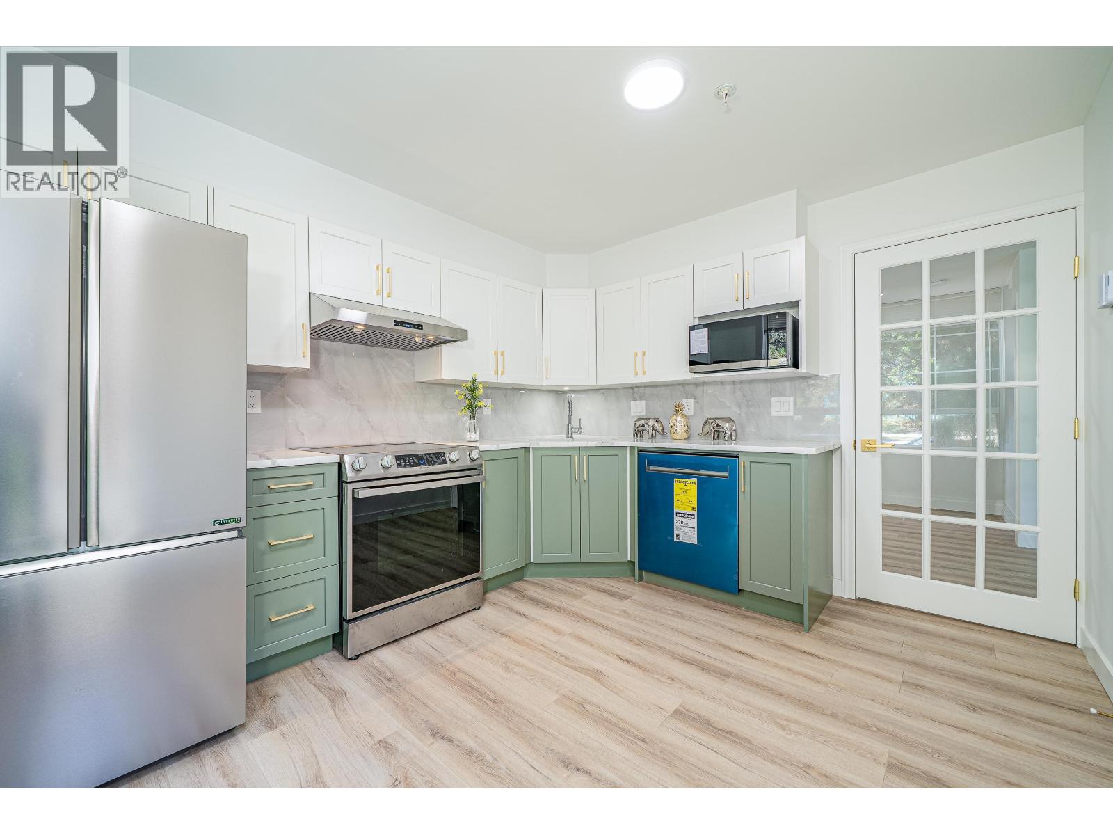 211 7117 Antrim Avenue Property Photo 14