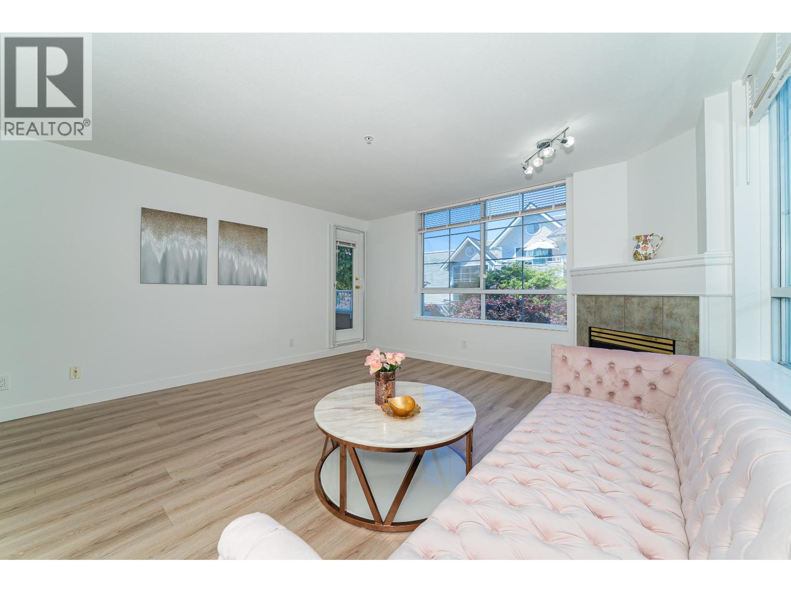 211 7117 Antrim Avenue Property Photo 17