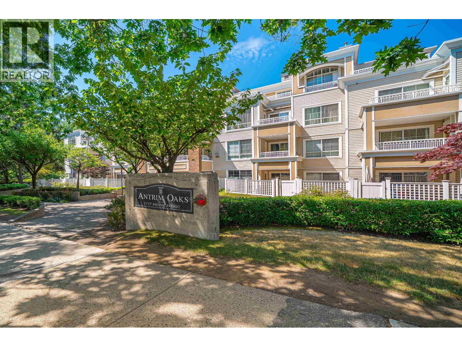 211 7117 Antrim Avenue Property Photo 27