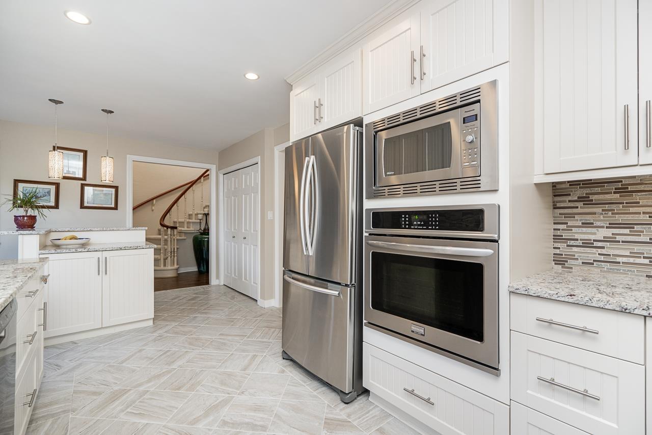 31 1725 Southmere Crescent Property Photo 5