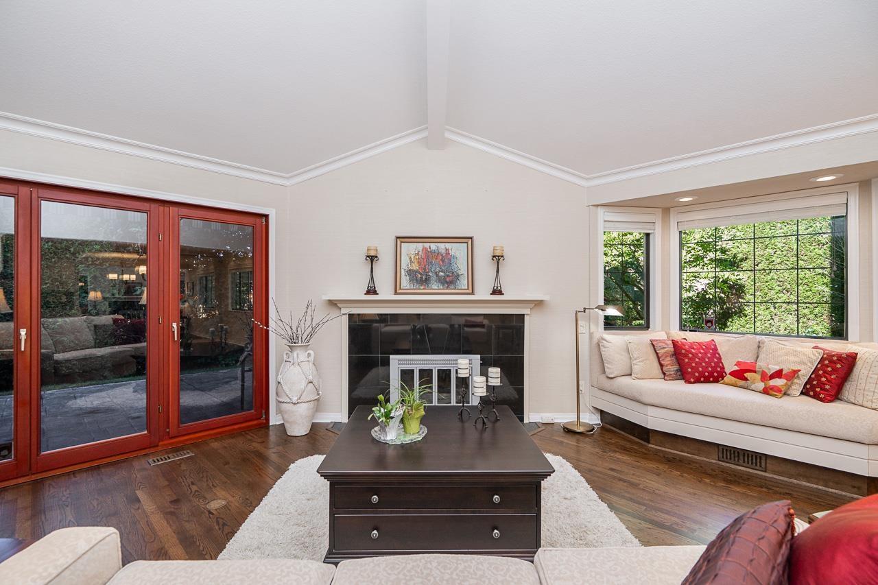 31 1725 Southmere Crescent Property Photo 7