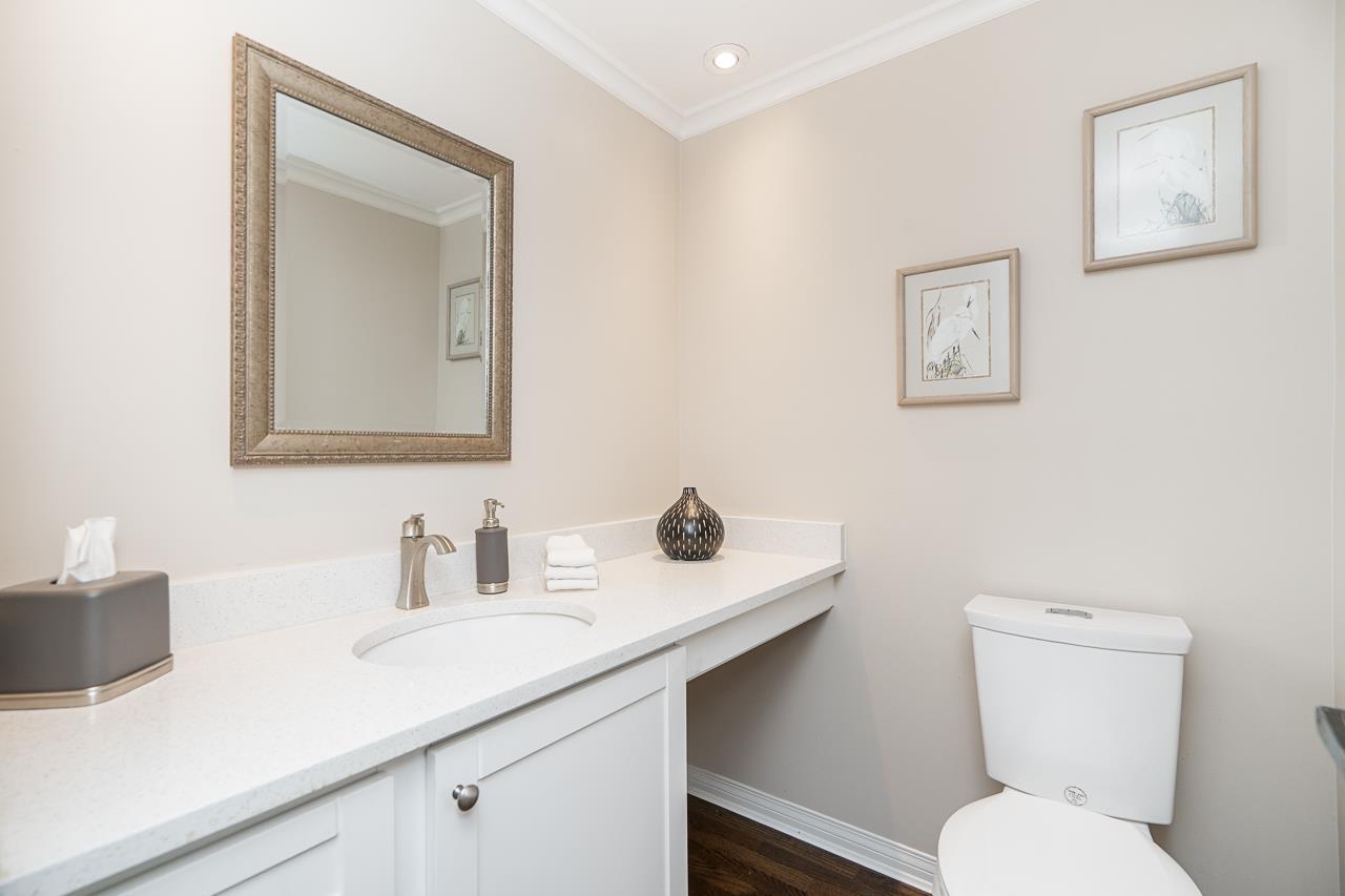 31 1725 Southmere Crescent Property Photo 12
