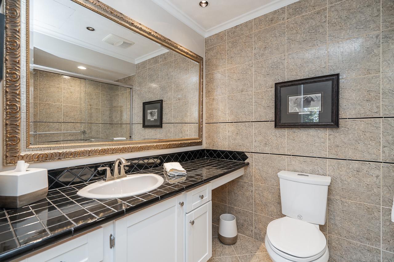31 1725 Southmere Crescent Property Photo 20
