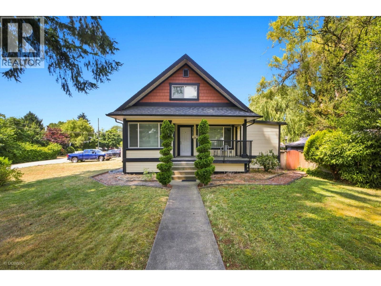 20259 WANSTEAD STREET Property Photo 1