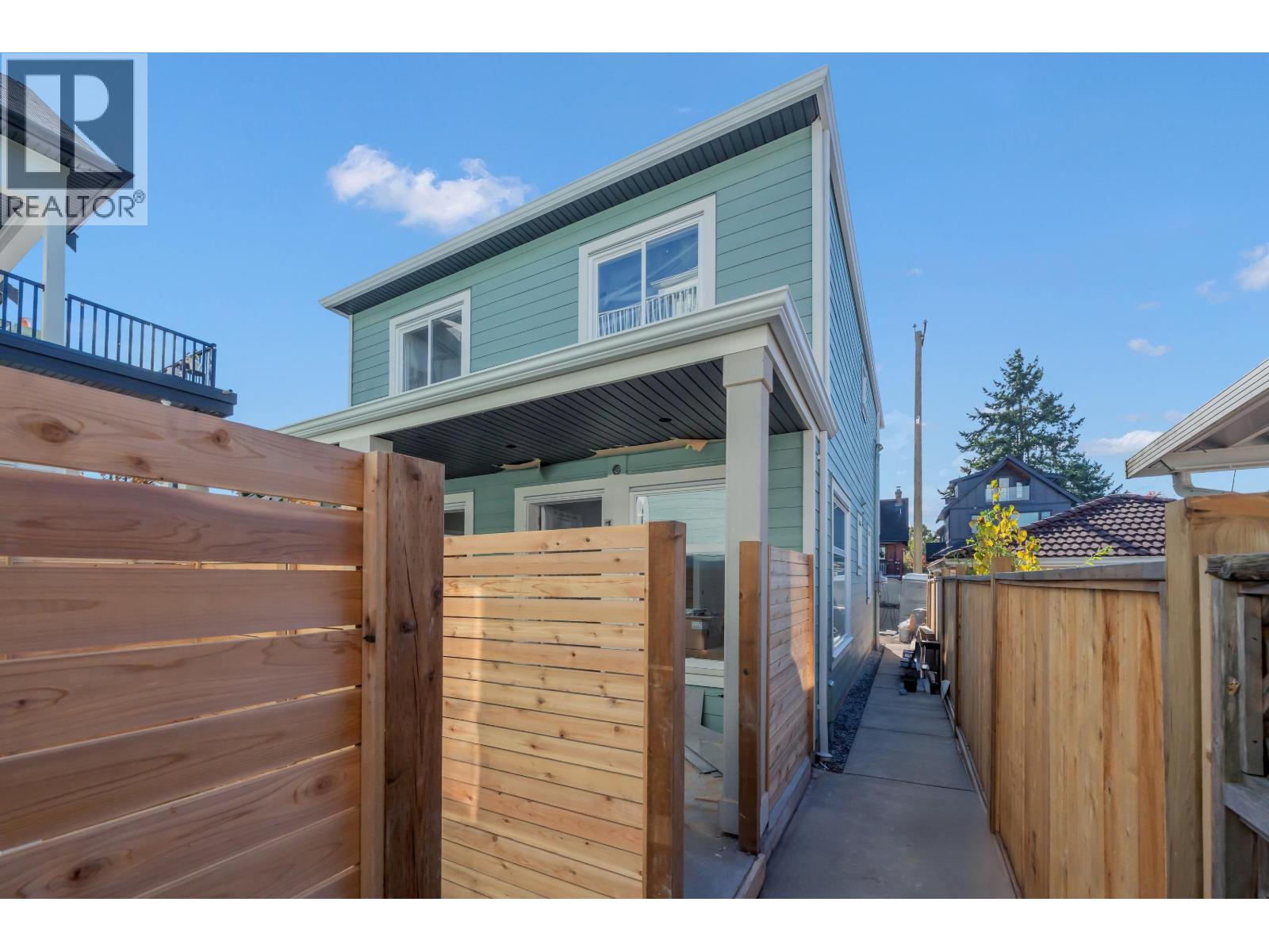 1 2552 DUNDAS STREET Property Photo 1