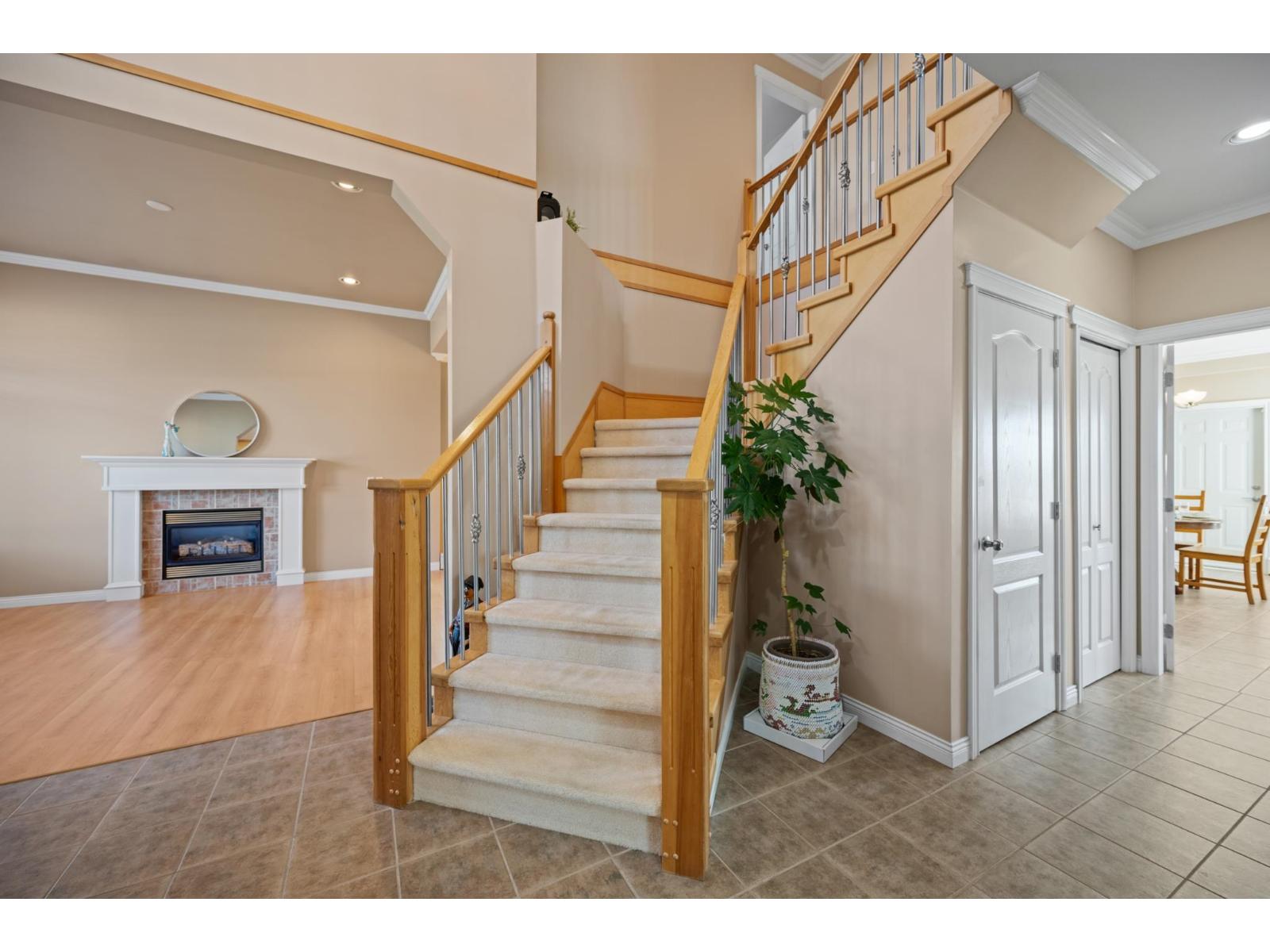 6926 150 Street Property Photo 4