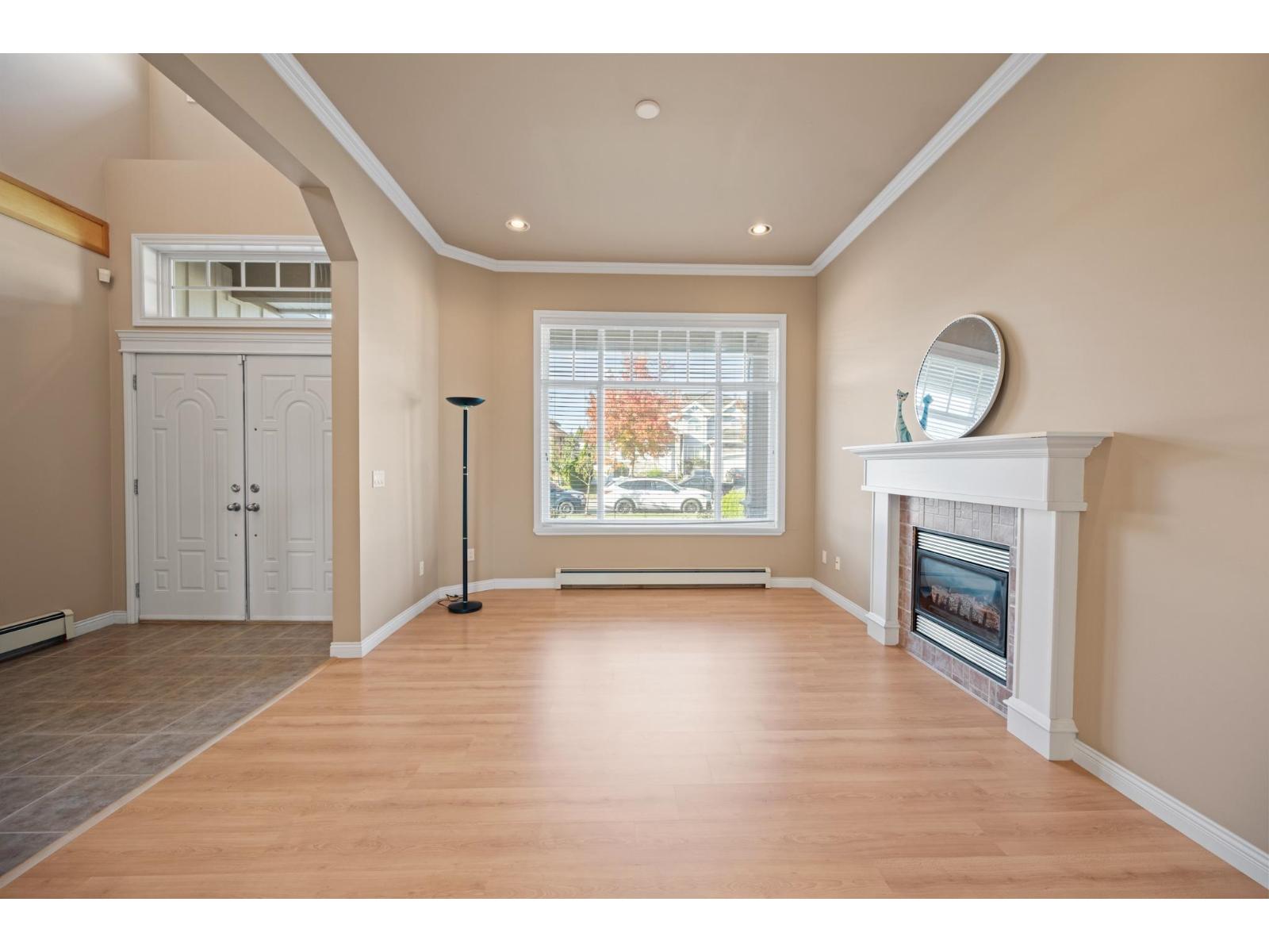 6926 150 Street Property Photo 6