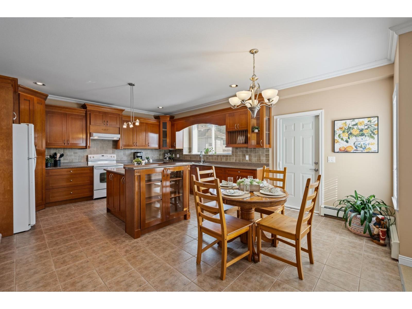 6926 150 Street Property Photo 16