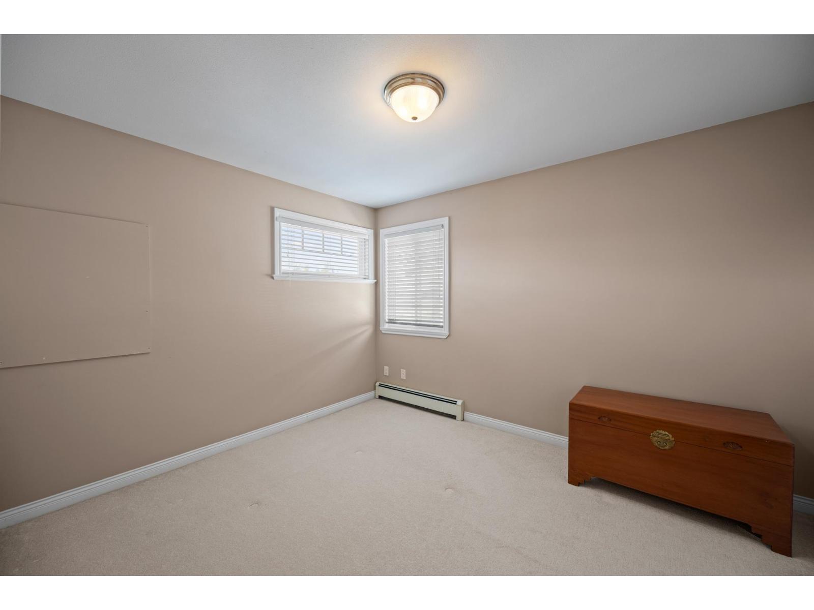 6926 150 Street Property Photo 19