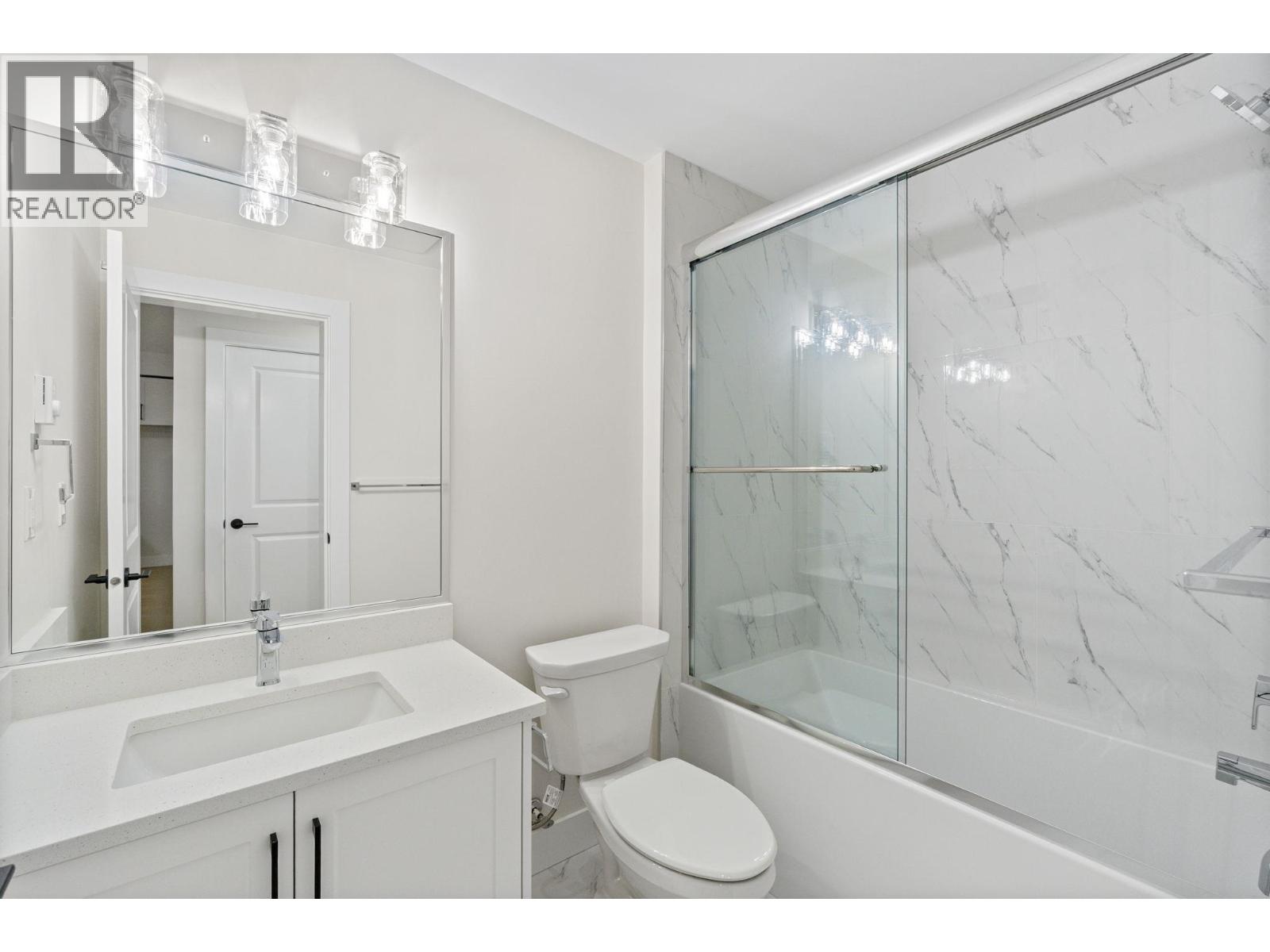 11022 241a Street Property Photo 27