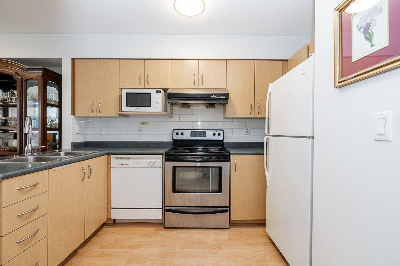 22 15355 26 Avenue Property Photo 10