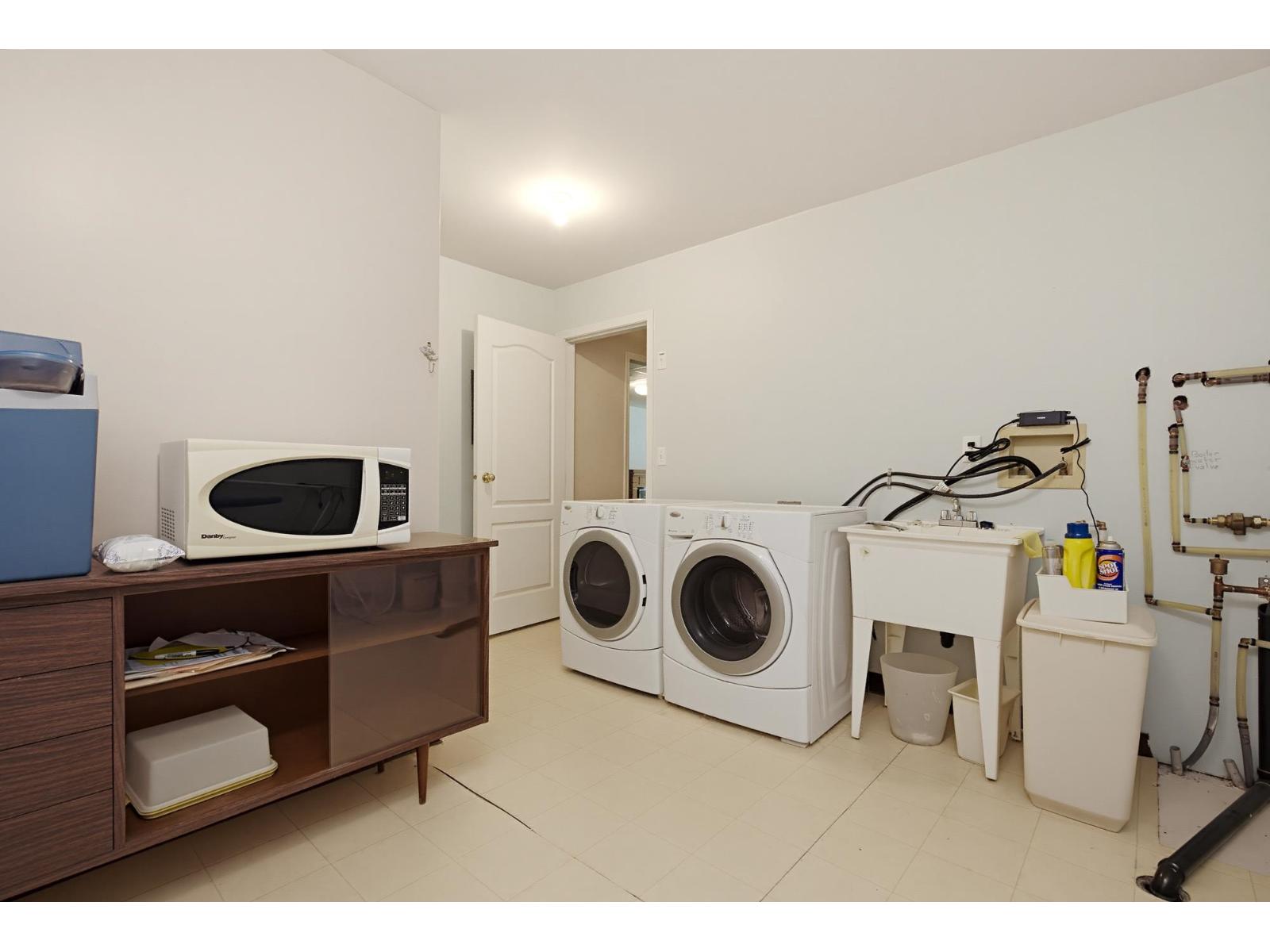 81 1973 Winfield Drive Property Photo 34