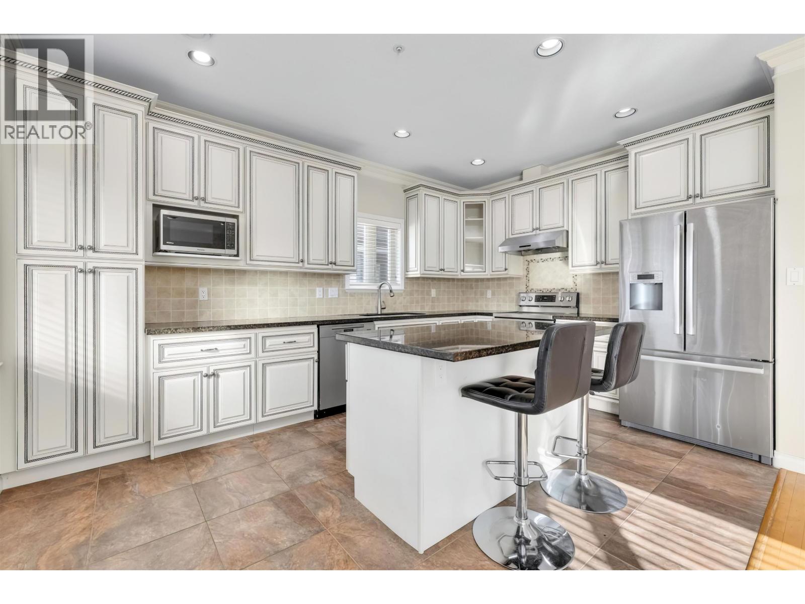 1956 W 42nd Avenue Property Photo 6
