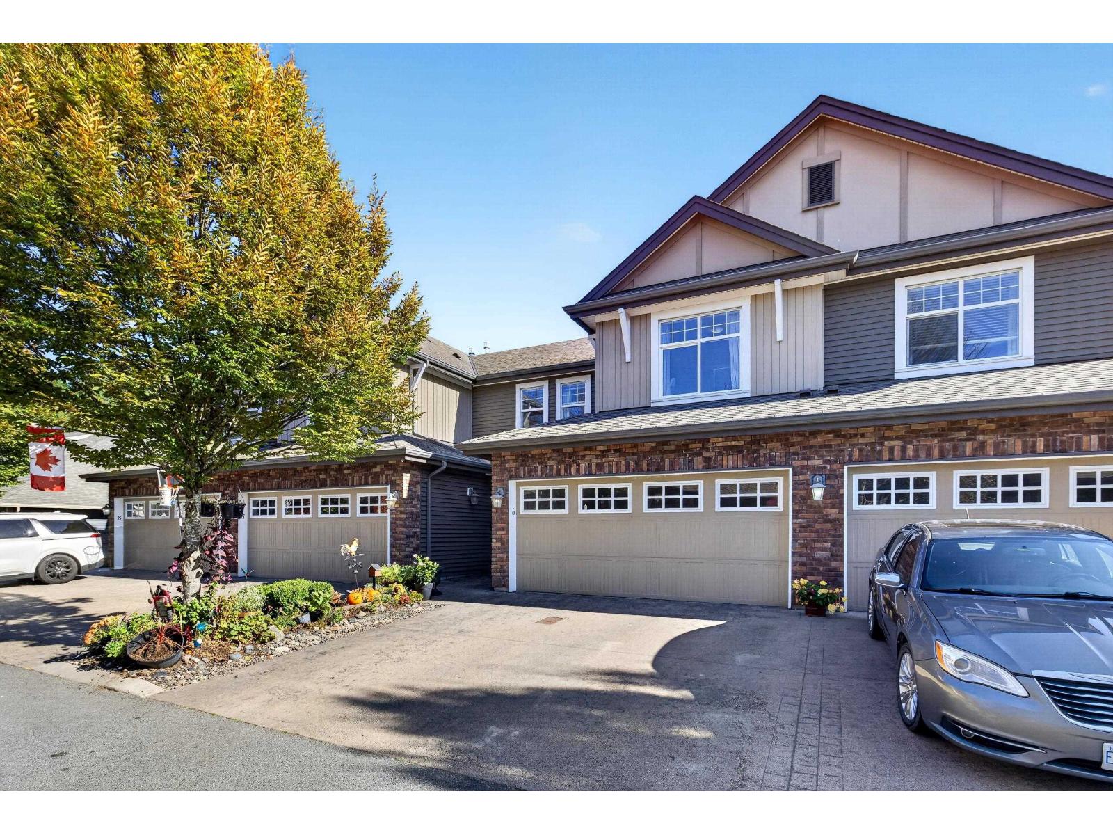 45762 SAFFLOWER Crescent #6 Property Photo 1